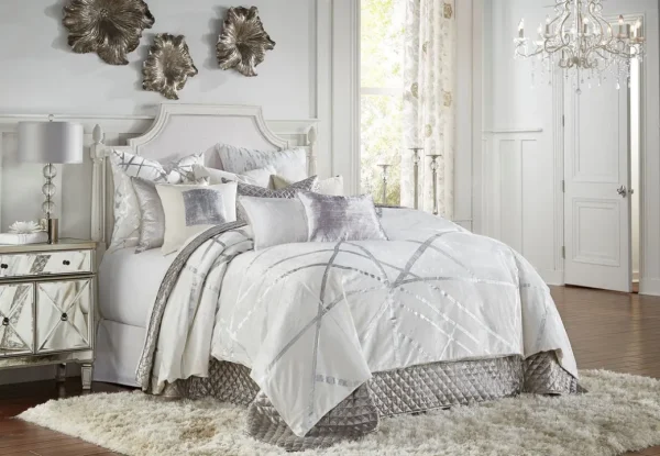 Cloud9d BEDDING Rica Ivory And Silver Duvet (2 Sizes)