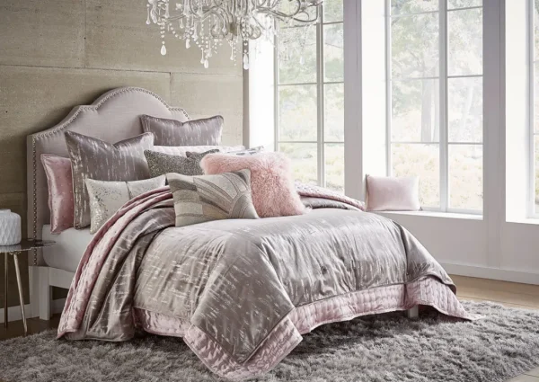 Cloud9d Zilar Grey Velvet Duvet (2 Sizes)