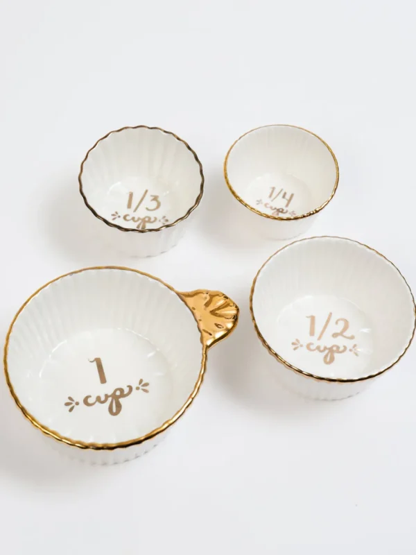 Inspire Me! Home Decor 4 Piece White With Gold Trim Measuring Cups