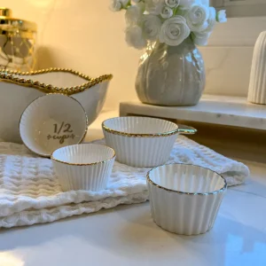 Inspire Me! Home Decor 4 Piece White With Gold Trim Measuring Cups