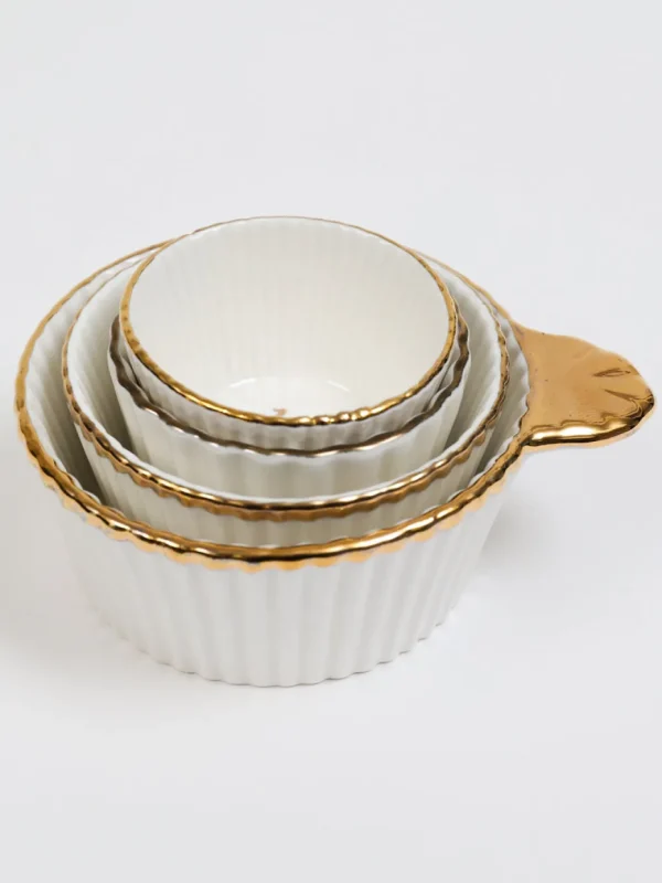 Inspire Me! Home Decor 4 Piece White With Gold Trim Measuring Cups