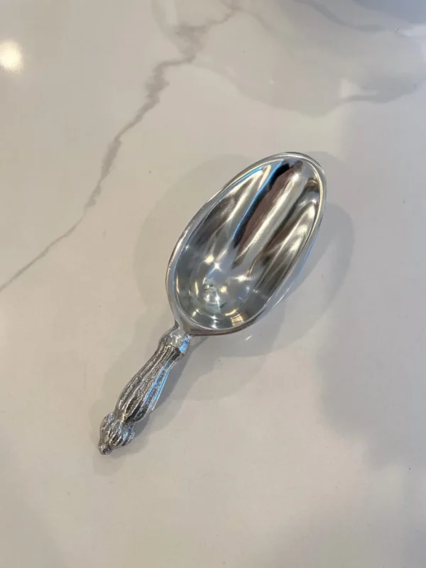 Inspire Me! Home Decor 7″ Silver Ribbed Scoop