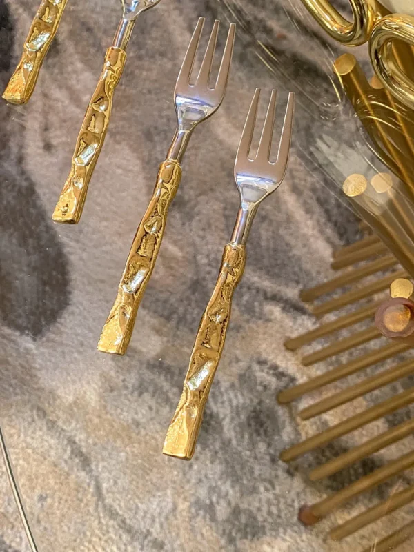 Inspire Me! Home Decor Crumpled Gold Handle Dessert Forks (Set Of 4)