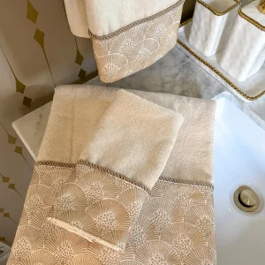 Inspire Me! Home Decor Decorative Shell Towel (2 Colors, 3 Styles)