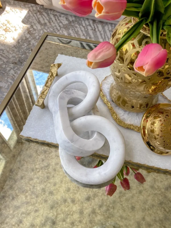 Inspire Me! Home Decor Geometric White Marble Chain