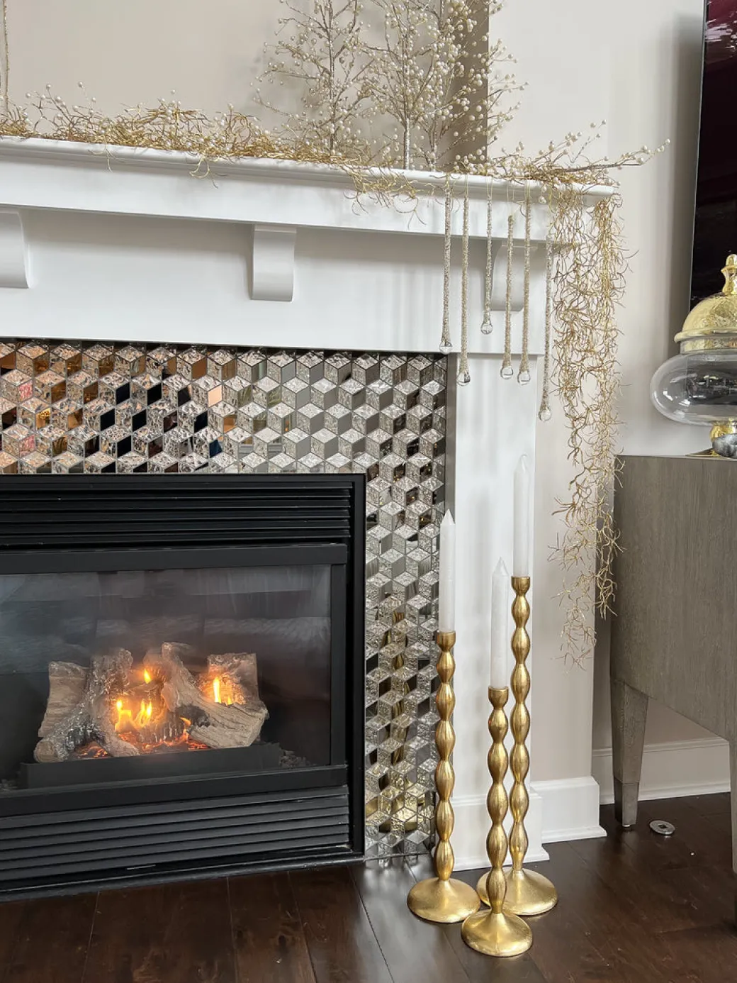 inspire_me_home_decor_gol_0-166.webp Inspire Me! Home Decor Gold Bead Floor Candle Stick (3 Sizes)