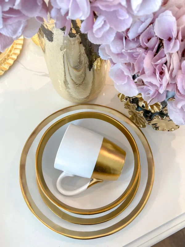 Inspire Me! Home Decor Gold And White 4 Piece Place Setting