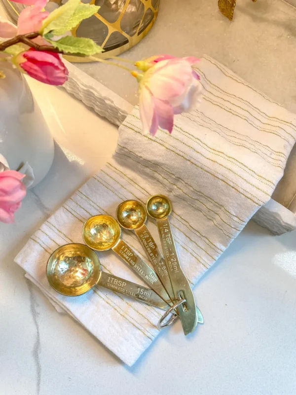 Inspire Me! Home Decor Gold Textured Measuring Spoons
