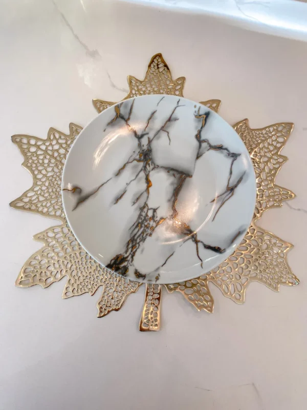 Inspire Me! Home Decor Gold Metallic Maple Leaf Place Mats (Set Of 4)