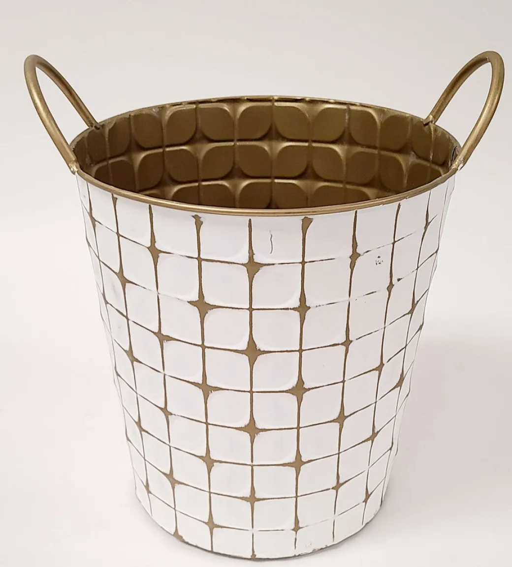 inspire_me_home_decor_ind_4.webp Inspire Me! Home Decor Indoor/Outdoor Gold And White Etched Planters (3 Sizes)