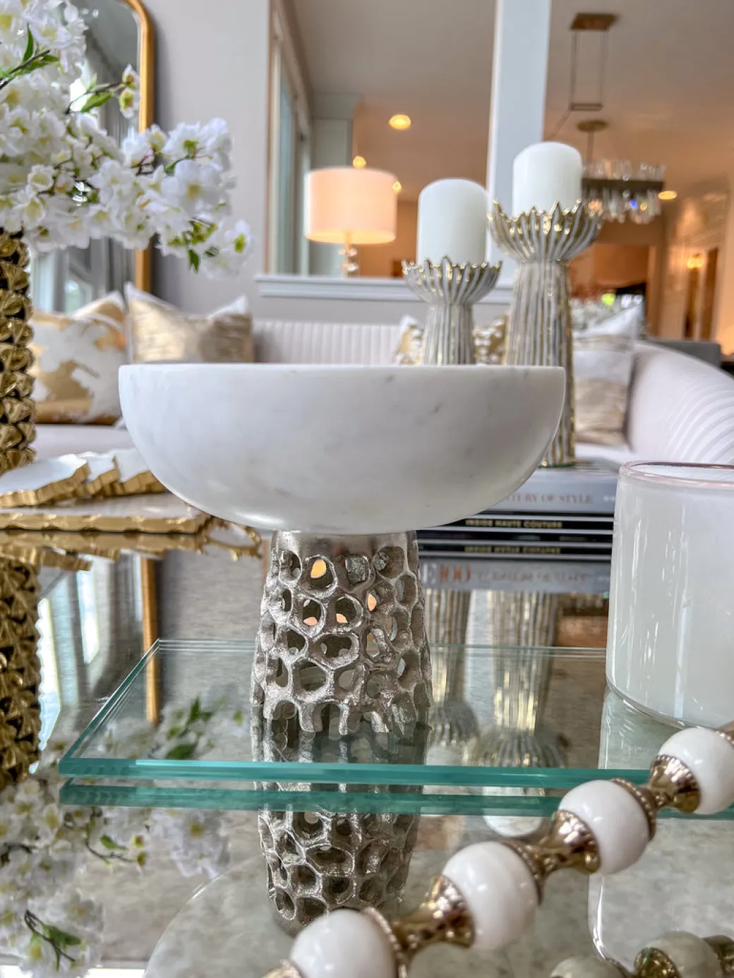 inspire_me_home_decor_mar_2-2.webp Inspire Me! Home Decor Marble Bowl With Intricate Detailed Metal Base (2 Colors)