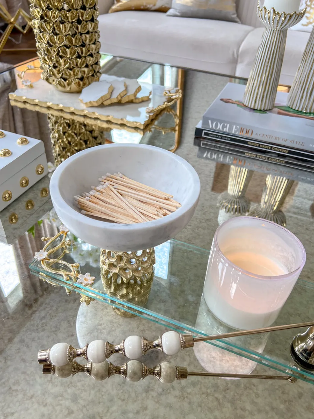 inspire_me_home_decor_mar_5-1.webp Inspire Me! Home Decor Marble Bowl With Intricate Detailed Metal Base (2 Colors)