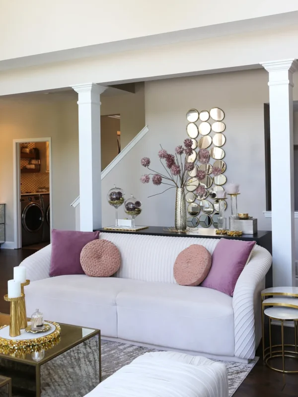 Inspire Me! Home Decor PILLOWS, RUGS, & THROWS Blush Woven Velvet Round Pillow