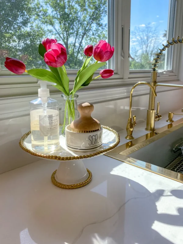 Inspire Me! Home Decor Real Touch Tulip Arrangement In Glass Vase (2 Colors)