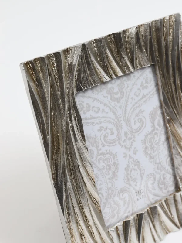 Inspire Me! Home Decor Silver Textured Picture Frame (2 Sizes)
