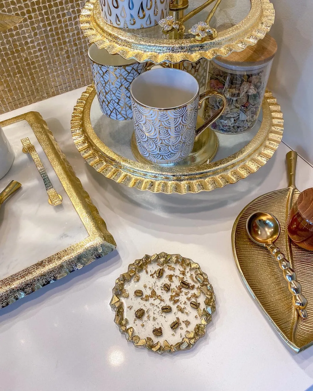 inspire_me_home_decor_sto_0.webp Inspire Me! Home Decor Stone Resin Coffee Bean Coaster (2 Colors)