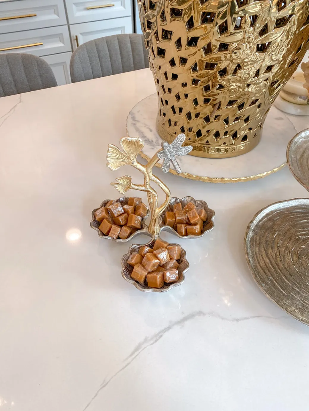 inspire_me_home_decor_two_0-7.webp Inspire Me! Home Decor Two-Tone Dragonfly Serving Bowl Gold