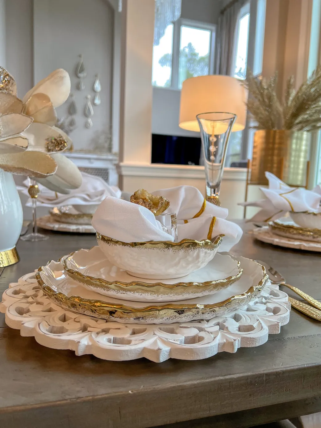 inspire_me_home_decor_whi_1-111.webp Inspire Me! Home Decor White And Gold Ombre Dinner Set